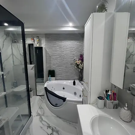 Villa Maison En Avec Piscine Face A L'arbre
